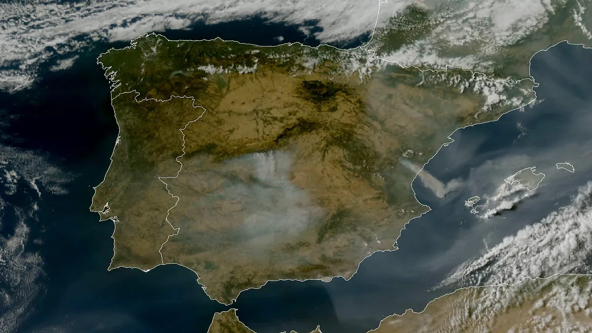 Pedro Sánchez enfrenta una "situación crítica" por incendios ante la inminente ola de calor