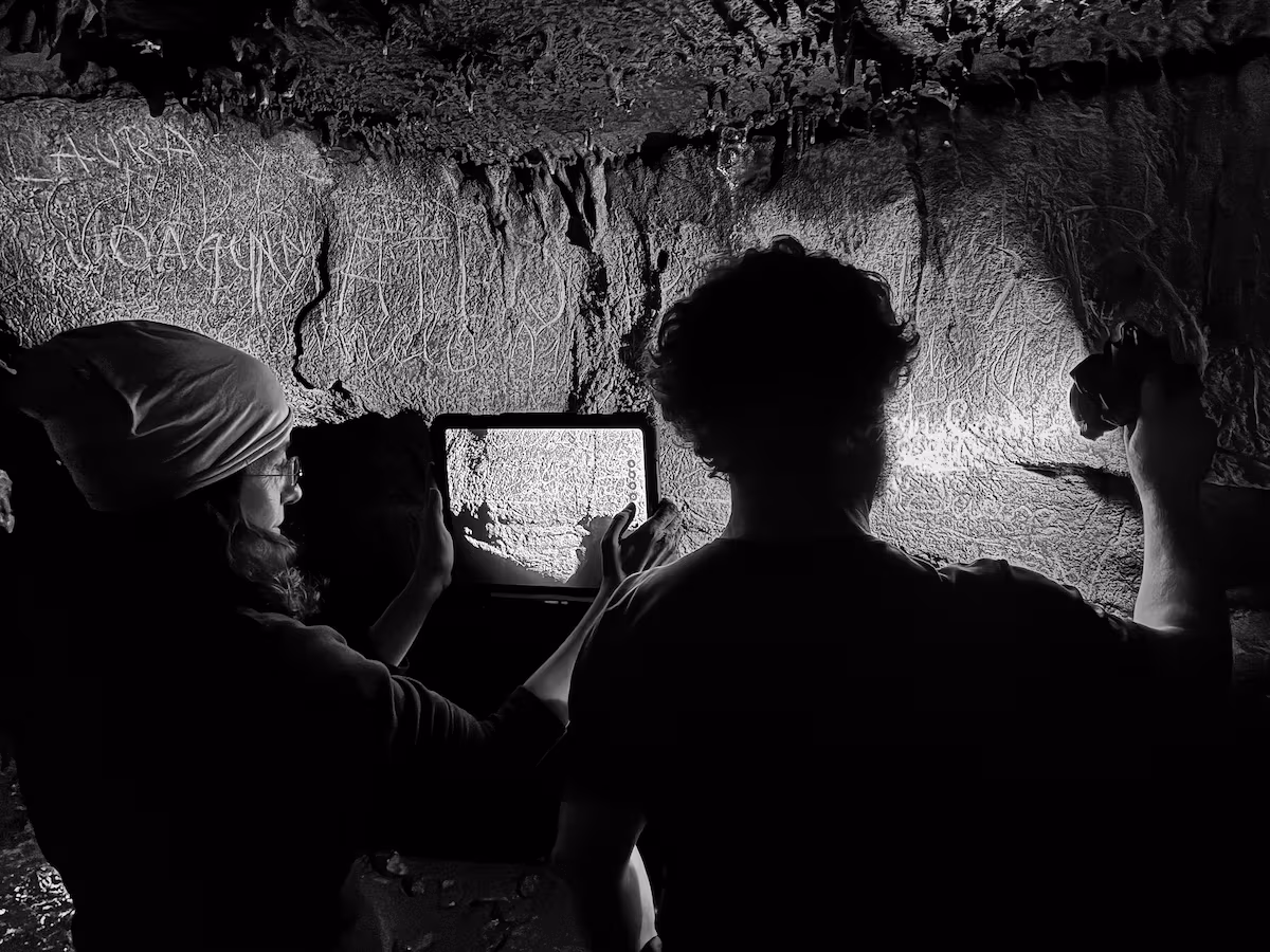 Hallan un impresionante templo romano femenino a 200 metros de profundidad en una cueva en Valencia