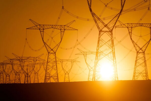Cortes de energía temporales en centros de datos para evitar apagones en la mayor red eléctrica de EE. UU.