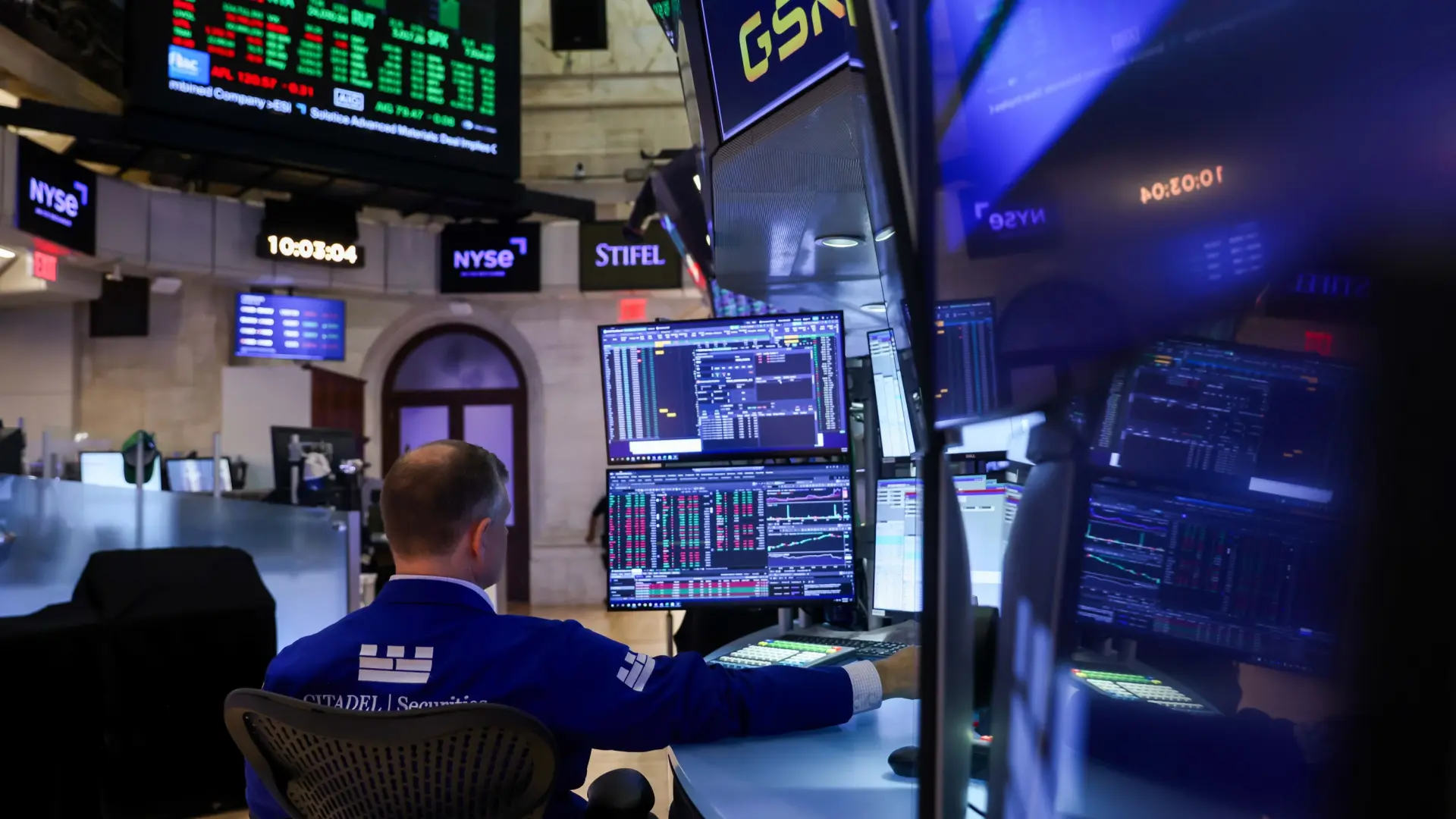 Nasdaq desciende un 0,22 % en una semana negativa para la industria de semiconductores