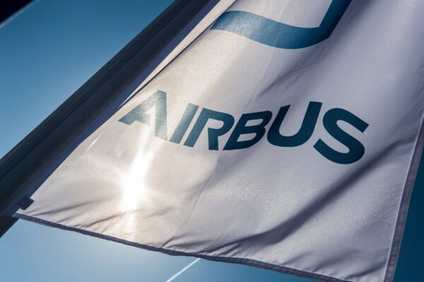 Los ingresos de Airbus aumentan un 45% alcanzando 2.243 millones gracias al crecimiento en el sector de defensa.