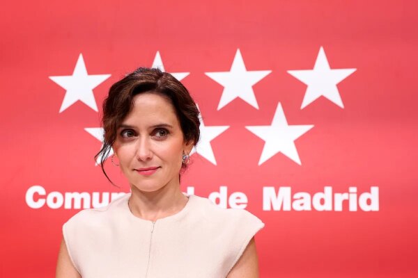 La pareja de Ayuso decide vender su hogar tras controversia por el ático de lujo