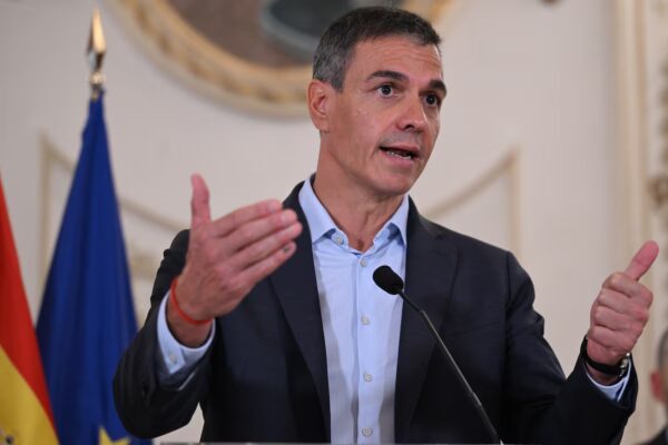 Sánchez critica el enfoque "egoísta" de ciertos gobiernos europeos frente a la crisis en Ceuta y solicita una reunión urgente de la UE