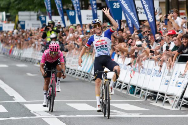 Remco Evenepoel conquista su cuarta Clásica de San Sebastián y rompe el récord de Marino Lejarreta