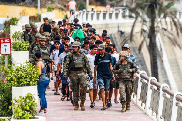 Ceuta logra estabilizarse en un contexto de tensiones políticas en España.