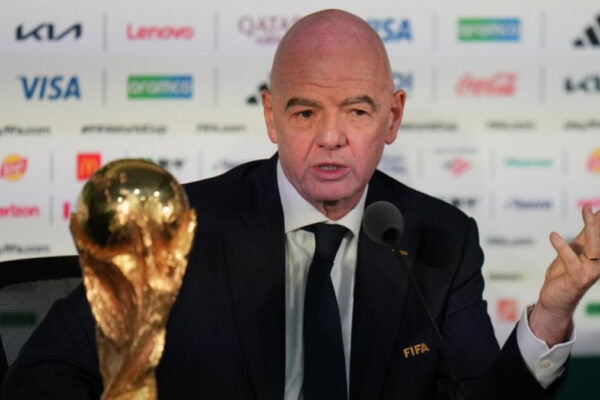 Infantino se pronuncia sobre los retos actuales del fútbol global