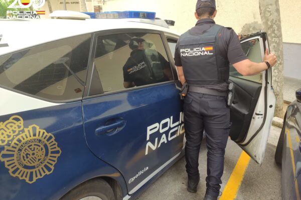 Joven gravemente herido en Puente de Vallecas tras agresión con botella por un menor