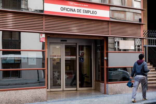 CEIM advierte sobre el aumento del desempleo en julio, señalando que el crecimiento del empleo se basa en contratos temporales.