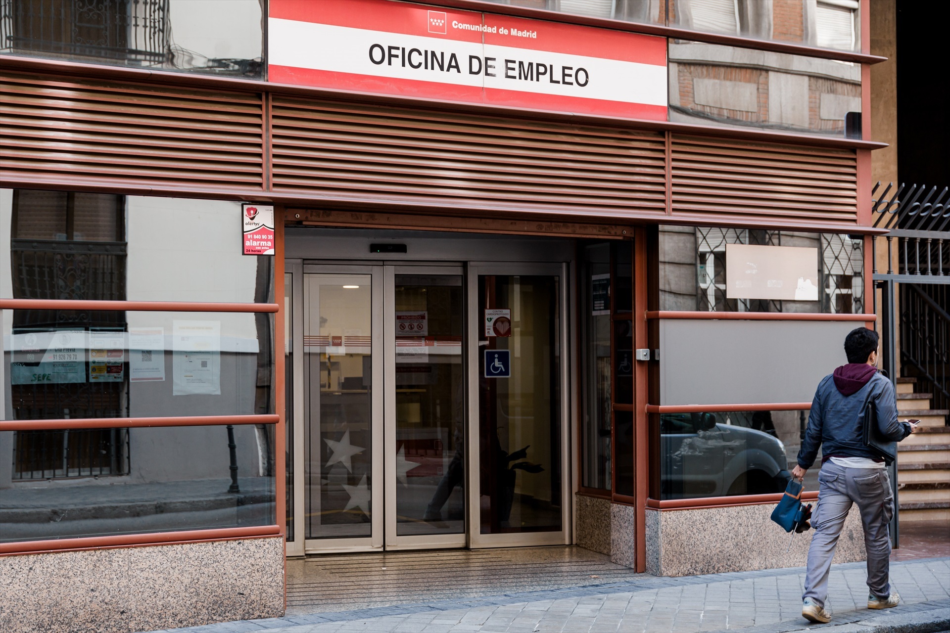 CEIM advierte sobre el aumento del desempleo en julio, señalando que el crecimiento del empleo se basa en contratos temporales.