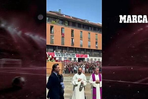 Impactante tributo milanista en el homenaje definitivo a Franco Baresi