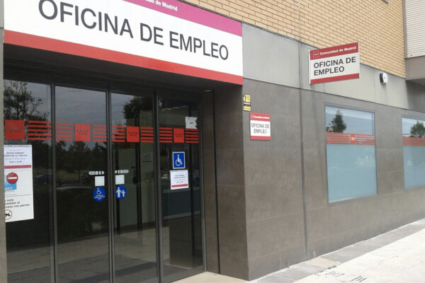 El aumento del desempleo en julio interrumpe cinco meses de descenso, sumando 19,517 nuevos parados.