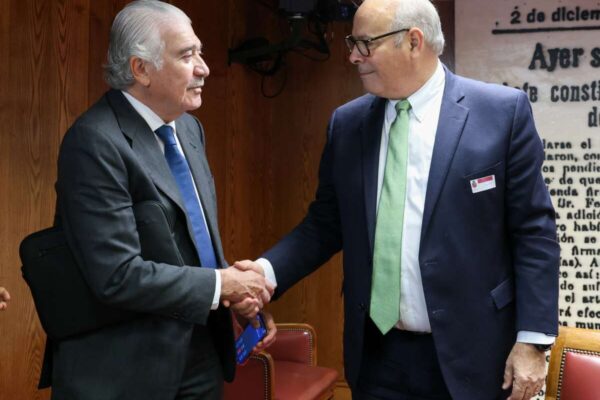 Ahorro anual de 800 millones en impuestos eléctricos cambiará el panorama del sector energético.