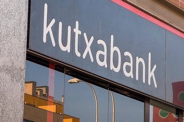 Kutxabank observa un giro positivo en su margen de intereses