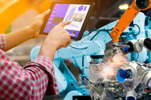 La producción industrial crece un 3,8% en junio impulsando la economía