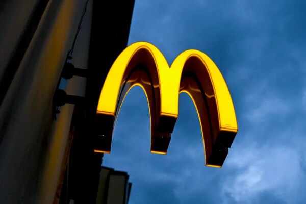 McDonald's superó expectativas de ganancias, aunque las ventas en EE. UU. muestran un estancamiento
