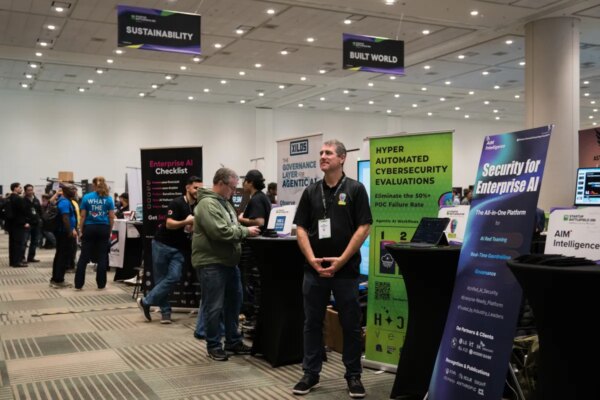 Aprovecha la oportunidad: exhibe en el evento Disrupt 2026 y llega a miles de potenciales clientes.