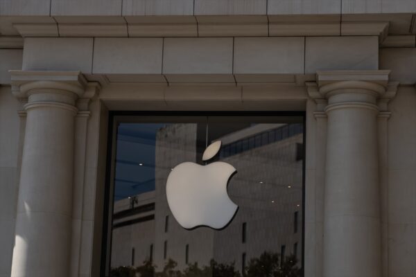 El CEO de Telegram expone las razones de la remoción de la app en Apple Store