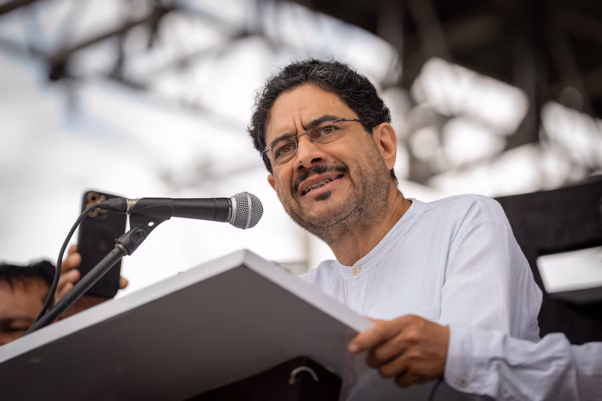 La oposición colombiana se moviliza contra el nuevo presidente: “Abelardo de la Espriella, un representante de intereses estadounidenses”
