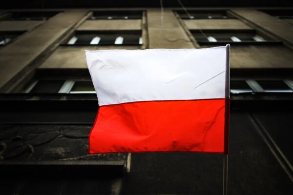Investigadores de seguridad detectan vulnerabilidades en páginas web de tribunales, hospitales y aeropuertos en Polonia.