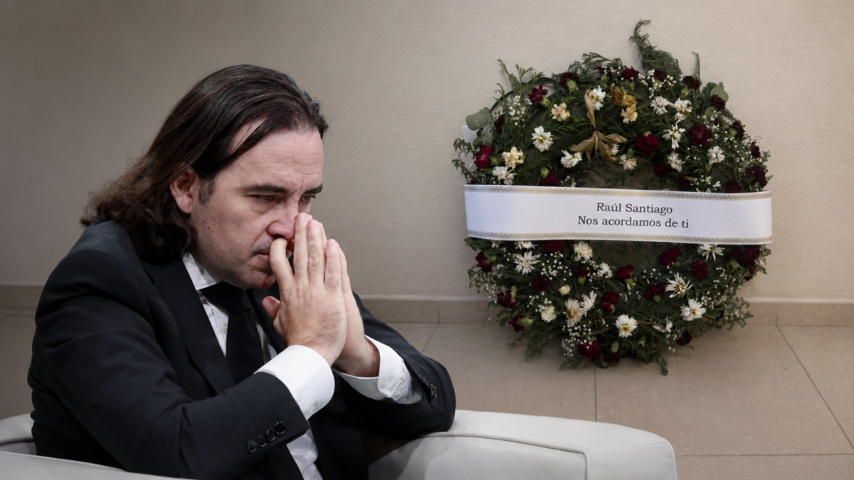 Un regalo inesperado: la historia detrás de una corona funeraria recibida por una madre