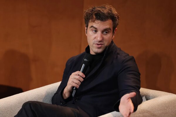 Airbnb impulsa el desarrollo ágil de nuevas funciones gracias a la inteligencia artificial y prueba un innovador sistema de búsqueda.