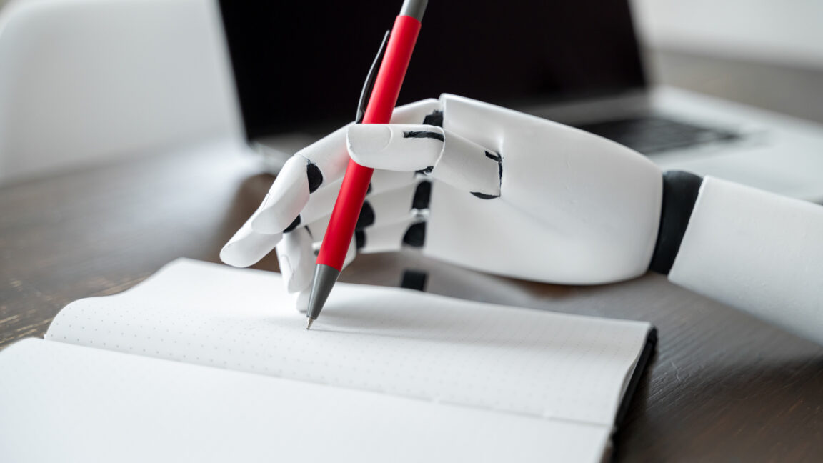 ChatGPT limita solicitudes para replicar el estilo de autores reconocidos