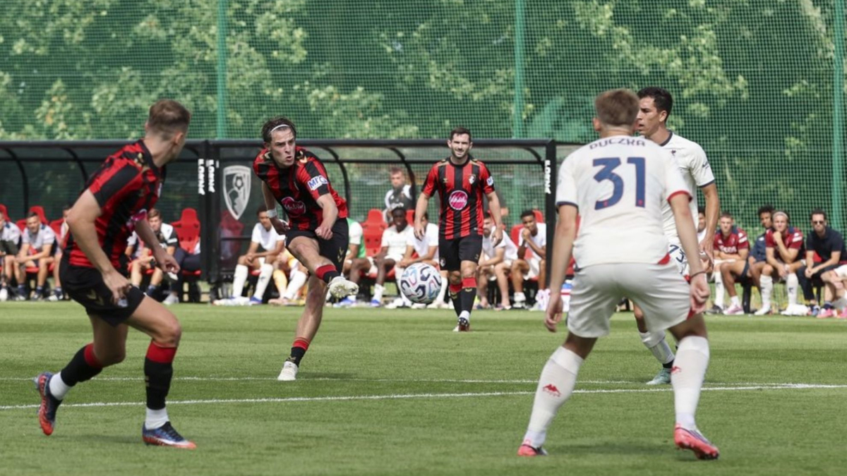 El Bournemouth desata una contundente victoria sobre De Rossi y su equipo Genoa