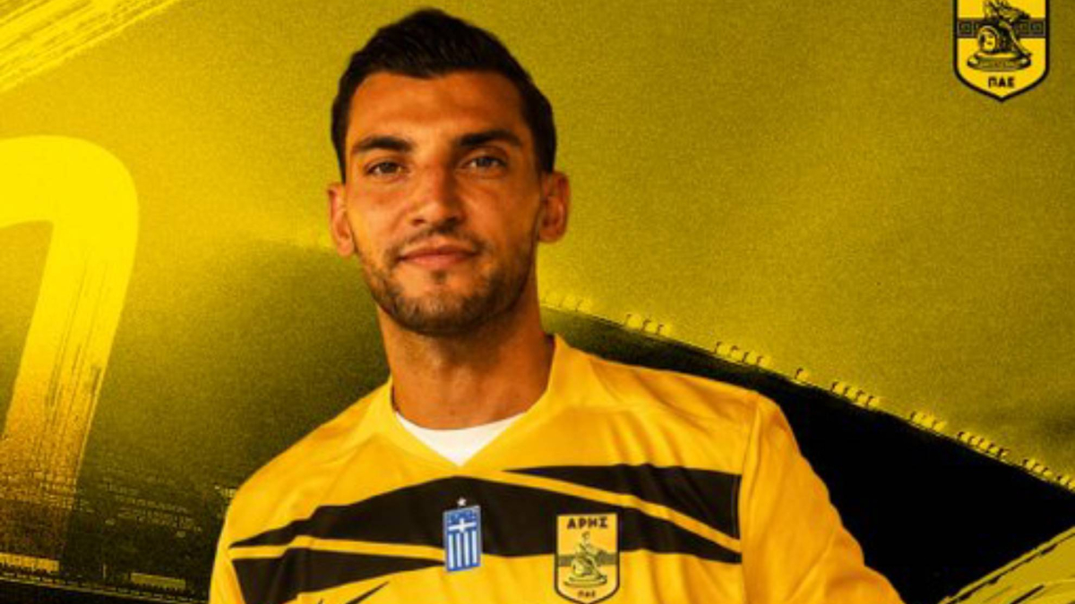 Rafa Mir emprende su aventura en Grecia mientras Sevilla se mantiene al margen de sus deseos