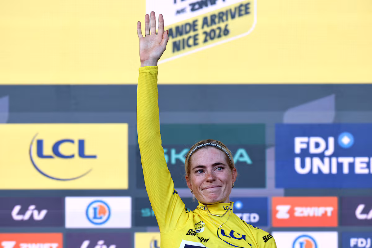 Demi Vollering celebra su segundo triunfo en el Tour de Francia en Niza