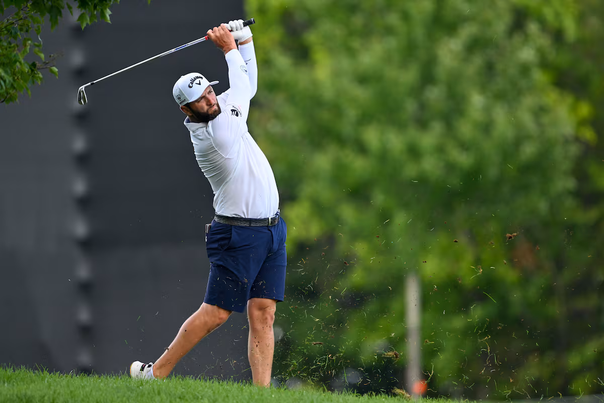 Jon Rahm: Triple Campeón de LIV Golf Afrontando Desafíos y Controversias