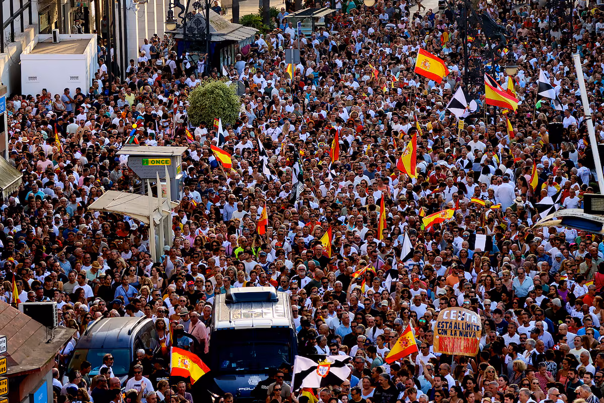 Ceuta se moviliza tras diez días de tensión: la comunidad se manifiesta en las calles
