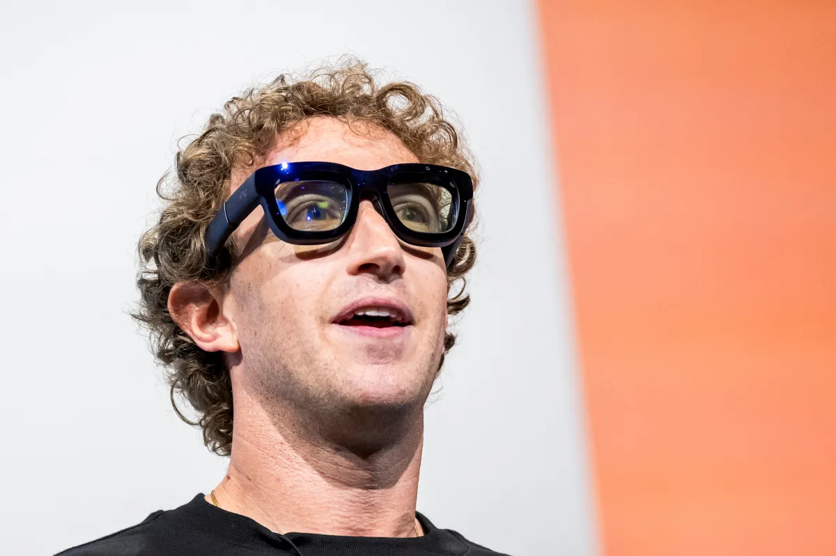 El nuevo modelo Glimmer AI de Meta revela la visión de inteligencia personal de Zuckerberg.