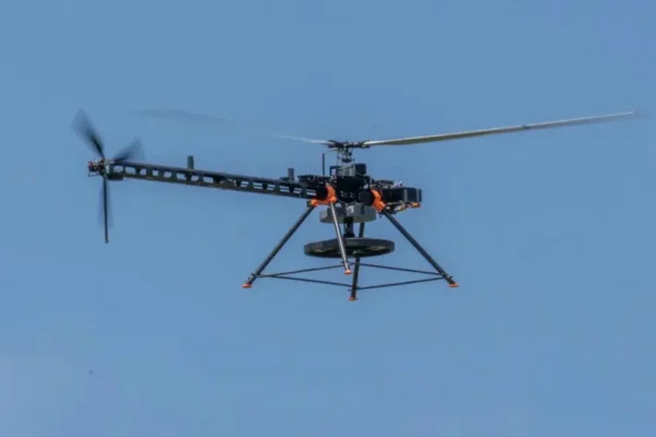 DARPA Premia Innovación: Helicóptero Convencional Gana Desafío de Elevación con 3.84:1 de Eficiencia