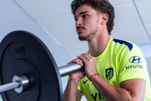 Un aspirante a jugador busca una oportunidad en el FC Barcelona