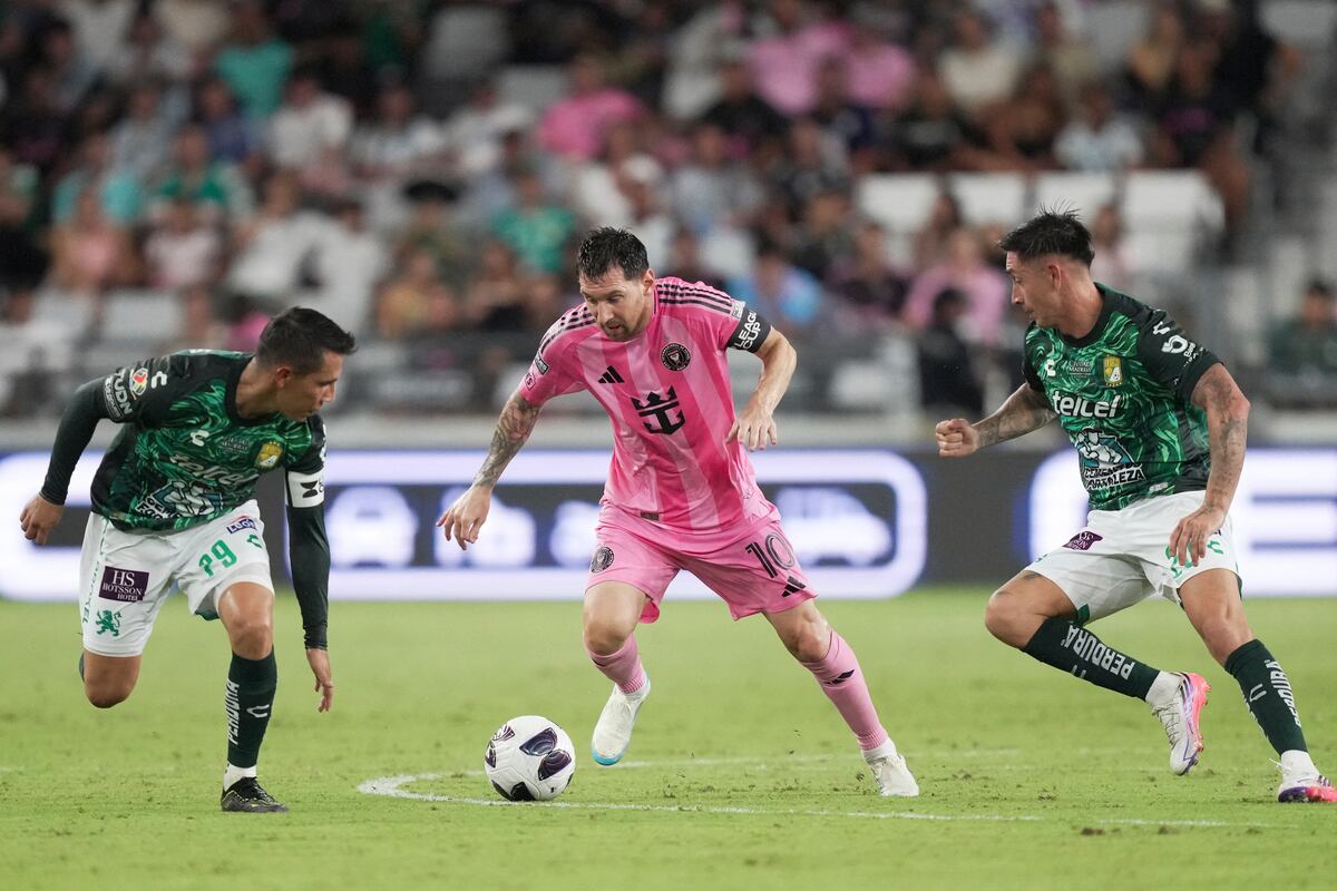 Messi regresa a la cancha con el Inter Miami tras el fallecimiento de su padre