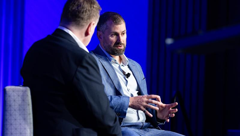 Capital One desarrolla una innovadora plataforma de inteligencia artificial multiagente basada en modelos de pesos abiertos