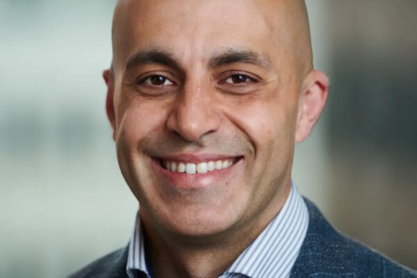 Databricks cierra ronda de financiamiento en $5 mil millones, logrando una valoración de $190 mil millones tras negociaciones con inversionistas.