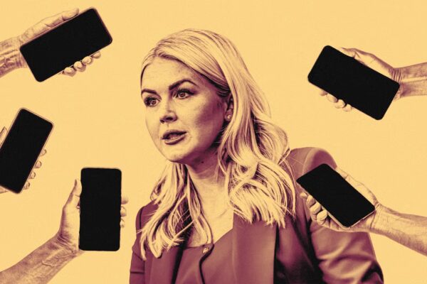 Karoline Leavitt deja su cargo tras constantes llamadas de Trump durante su licencia de maternidad, según informes.
