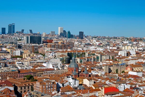 Las ciudades metropolitanas impulsan el aumento de los precios de la vivienda