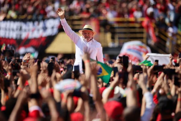 Lula inicia su campaña hacia un cuarto mandato reafirmando su compromiso contra el regreso de la derecha al poder