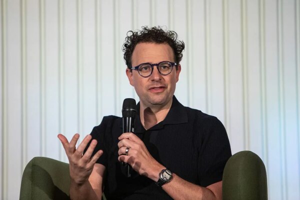 El CEO de Anthropic: La reacción contra la IA es, en esencia, una crisis de confianza.