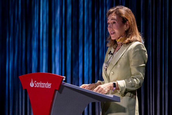 Santander finaliza la adquisición de Webster esta semana