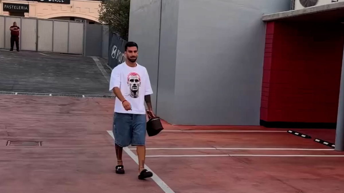 Baena sorprende a Griezmann con un comentado estilo: "¿Te agrada el atuendo?"