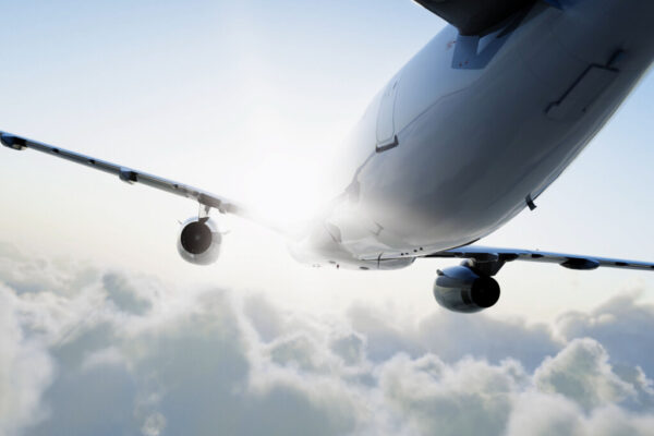 Google adquiere datos de la aerolínea Spirit en subasta, impulsado por inteligencia artificial
