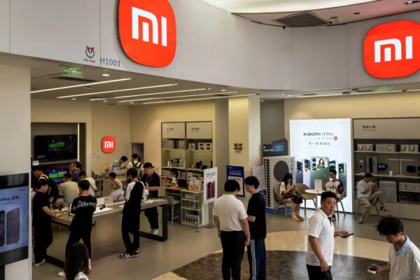 Xiaomi experimenta una caída del 21% en ganancias debido a la crisis de memoria que afecta la demanda de sus dispositivos móviles