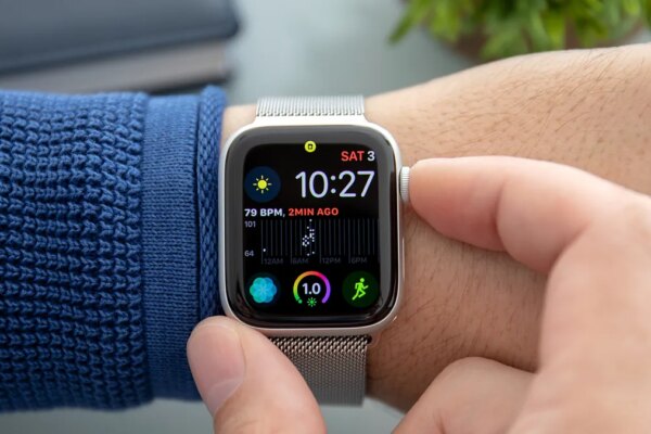 El renacer de los relojes cuadrados analógicos en la era de los smartwatches