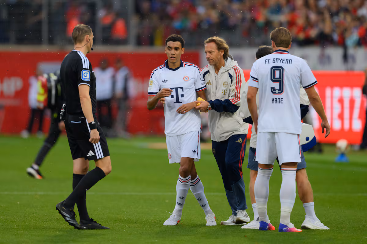 Musiala sufre una nueva caída en el campo durante encuentro del Bayern de Múnich