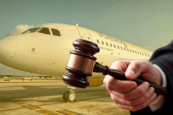 Vueling impugna sanción de 39 millones de euros por la gestión de equipaje de mano