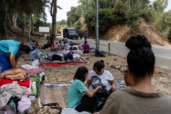 Ceuta implementa plan del Gobierno para trasladar 500 niñas migrantes a la Península como medida excepcional