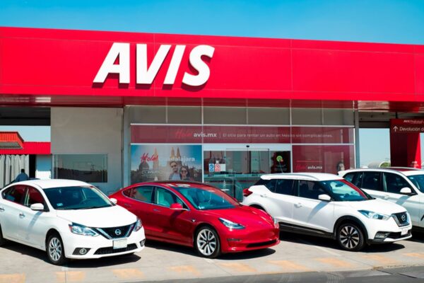 Consumo impone a Avis una sanción de un millón de euros por prácticas comerciales desleales